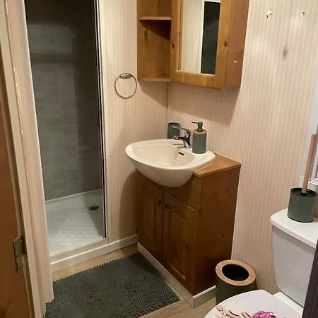 Mobilhome Des Quatre Terres Holiday home *